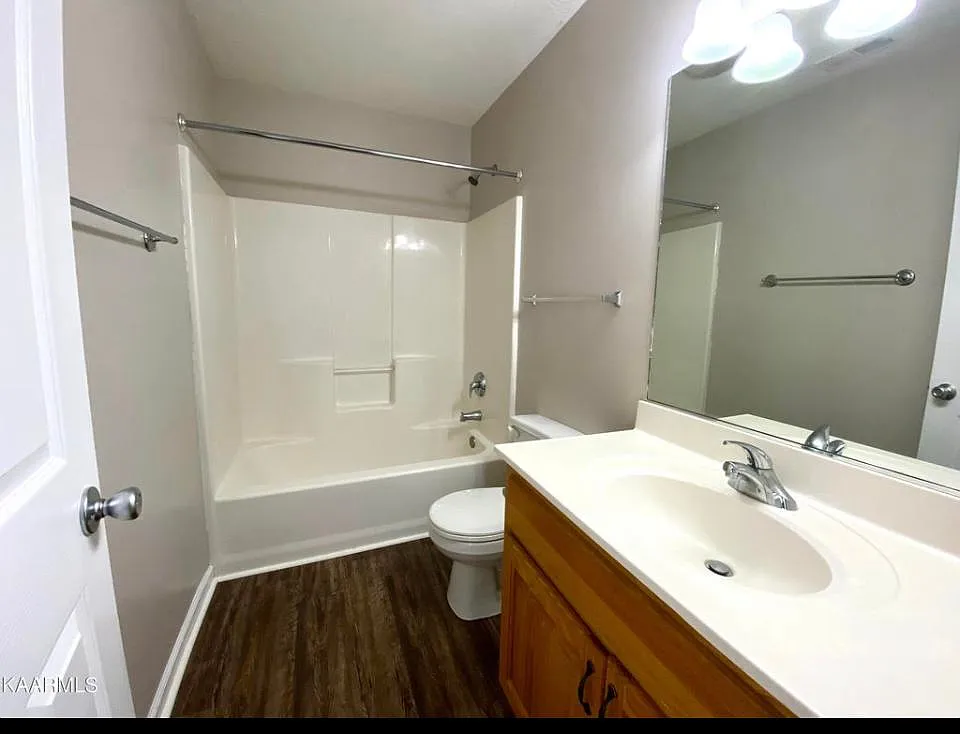 10951 Woody Dr — Photo 1