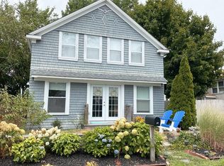 91 Knowlton St, Riverside, RI 02915