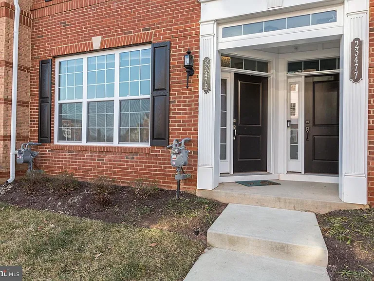 23479 Belvoir Woods Ter — Photo 2