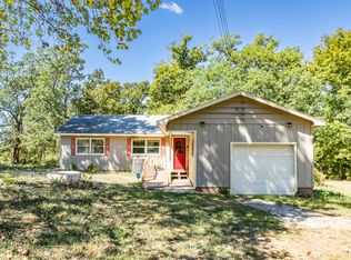 1762 E 415th Rd, Half Way, MO 65663