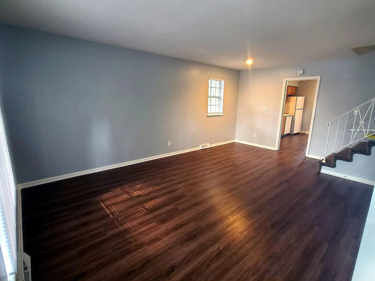 3 bed, 1500 sqft, $1,650 — Photo 3