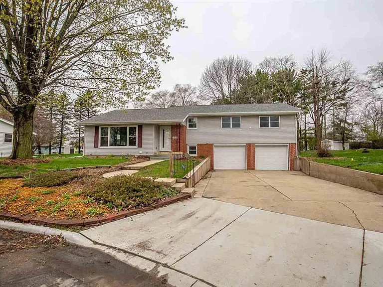 364 E Mac Arthur St — Photo 35