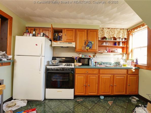 charleston-west-virginia-244529180 picture