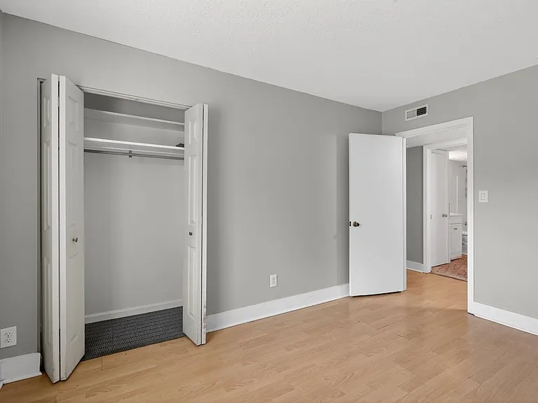 726 Zorn Ave #5 — Photo 12