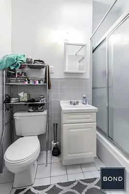 Rented by Bond New York | media 4