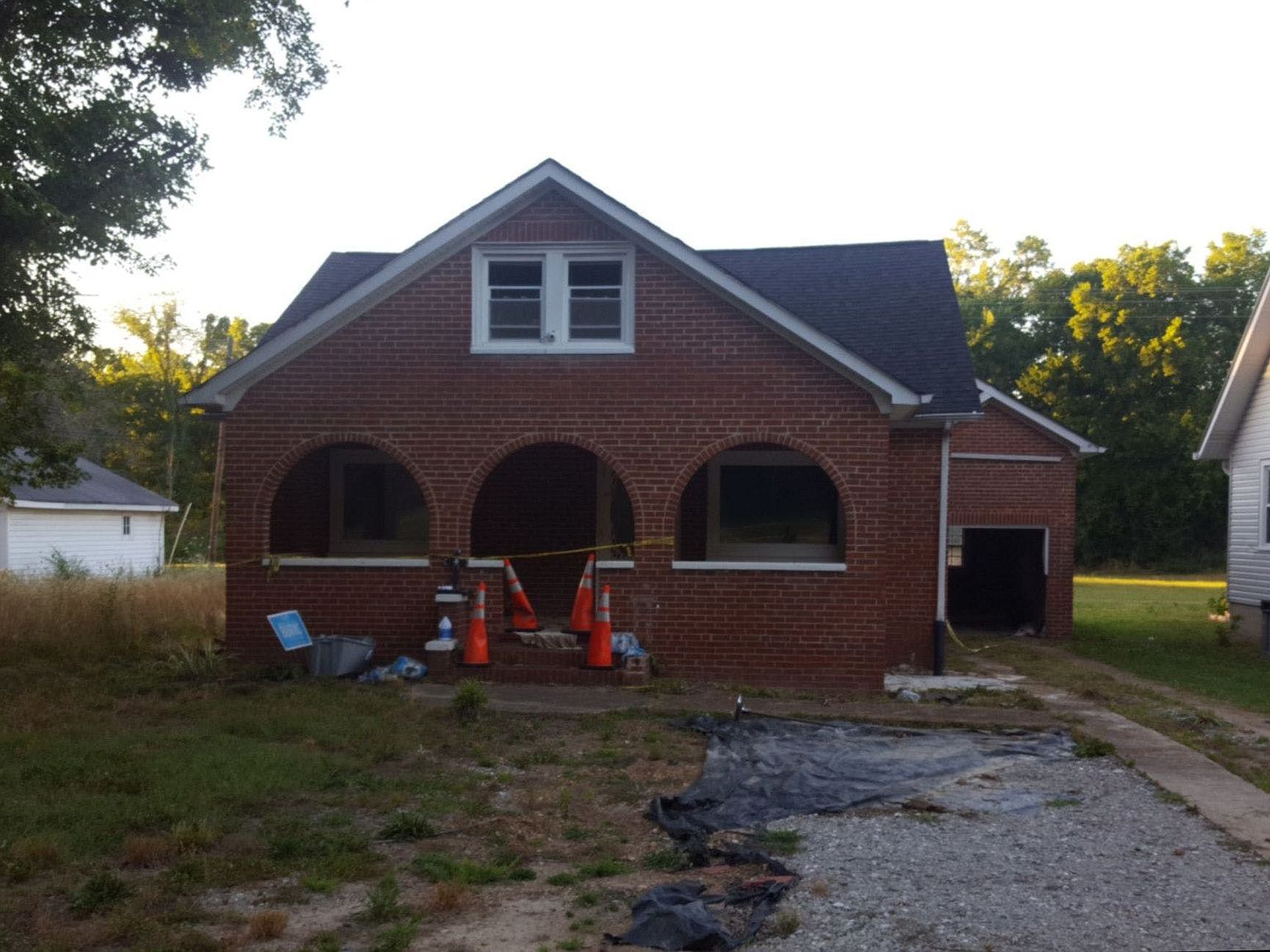 413 E Main St, Waverly, TN 37185 Zillow