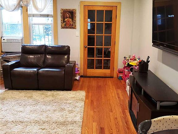 3rd image of 25-43 83rd St