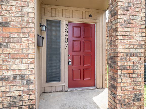 5th image of 2205 Chase Ct #5