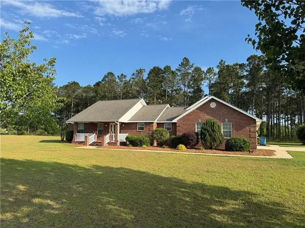 21 Forest Rd, Odum, GA 31555