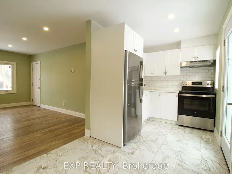1243 Langmuir Ave #MAIN FLOOR — Photo 7
