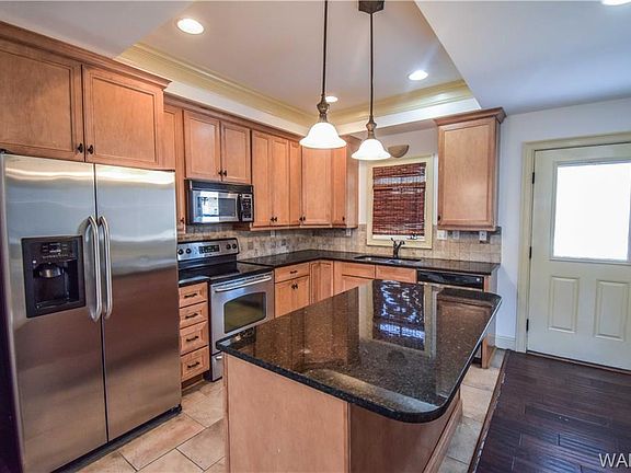 2nd image of 801 Red Drew Ave APT 3