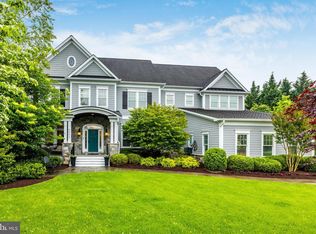 6502 Quaker Ridge Rd, Rockville, MD 20852