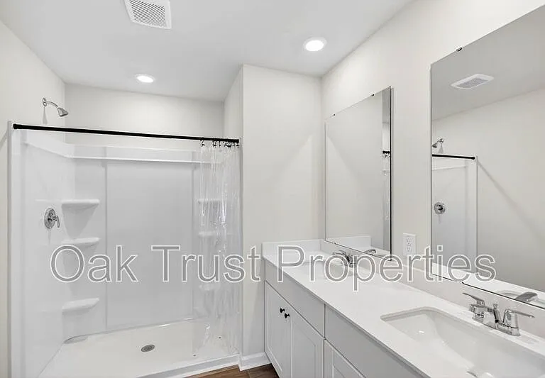 753 Ridgley Dr — Photo 23