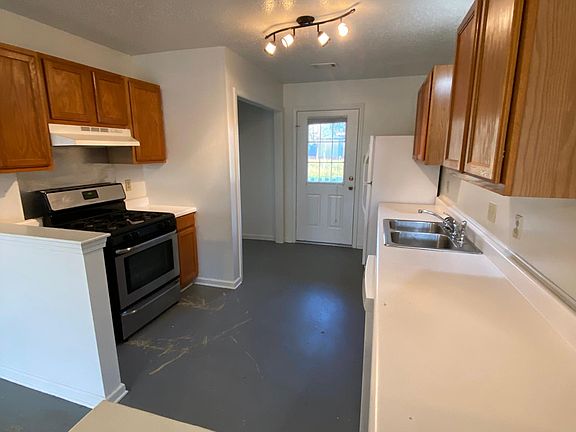 3rd image of 28 S Church St #D