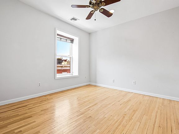 5th image of 300 Hudson St APT 13
