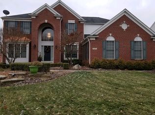 3771 Woodmonte Dr, Rochester, MI 48306