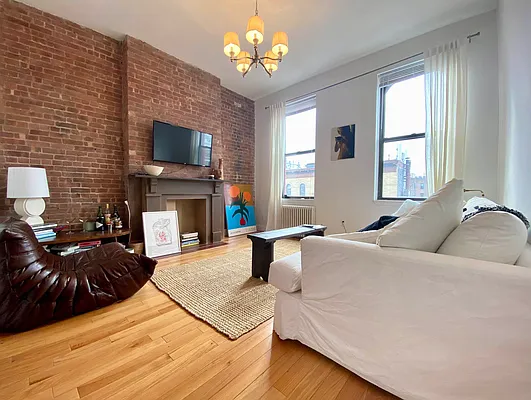 Rented by Native Real Estate LLC | media 8