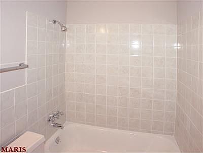 3rd image of 401 Rockview Dr