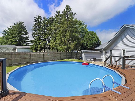 5th image of 645 W Estate COURT