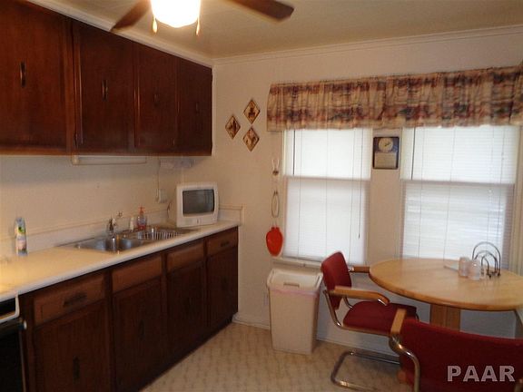 2nd image of 2210 N Northcrest Dr