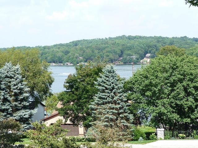 1st image of 436 Lakeview Heights Dr