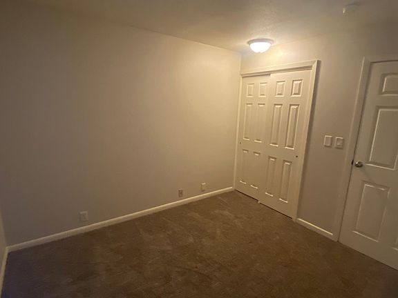 3rd image of 1810 E St #101
