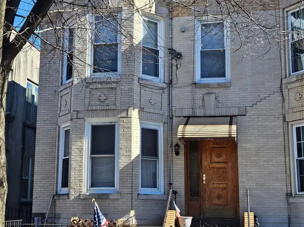 75-07 64th Street, Glendale, NY 11385