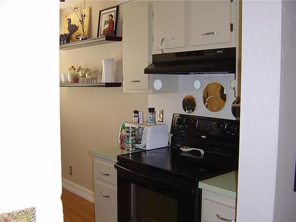4th image of 955 Egret Cir APT 111