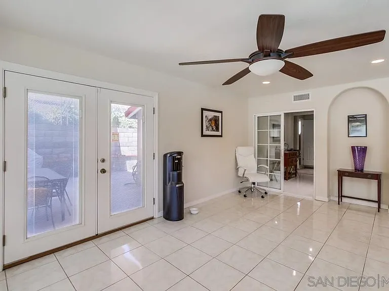 5954 Broadmoor Dr — Photo 11