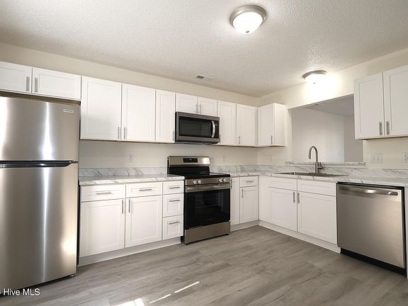 5th image of 1086 W Pueblo Dr
