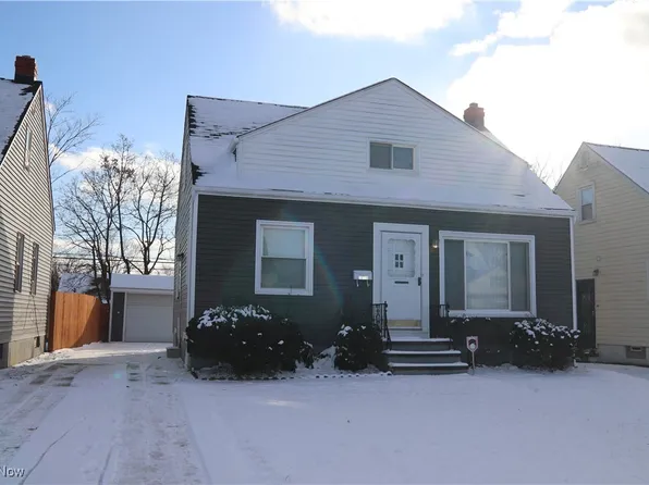 18716 Fairway Ave, Maple Heights, OH 44137