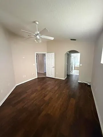 3 bed, 1792 sqft, $3,800 — Photo 3