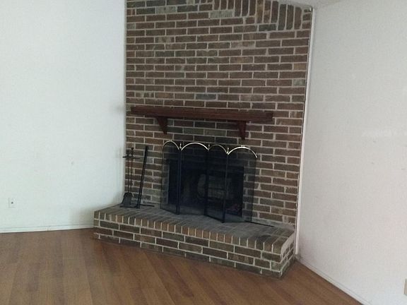 5th image of 1348 N Creek Dr