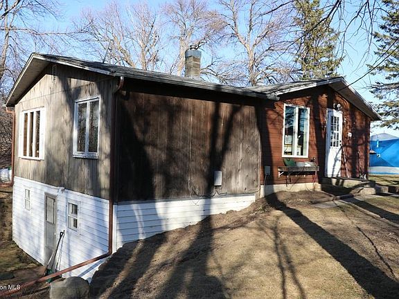 3rd image of 10370 S Mill Pond Ln