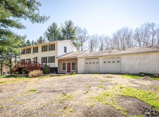 1460 Old Colchester Rd, Oakdale, CT 06370