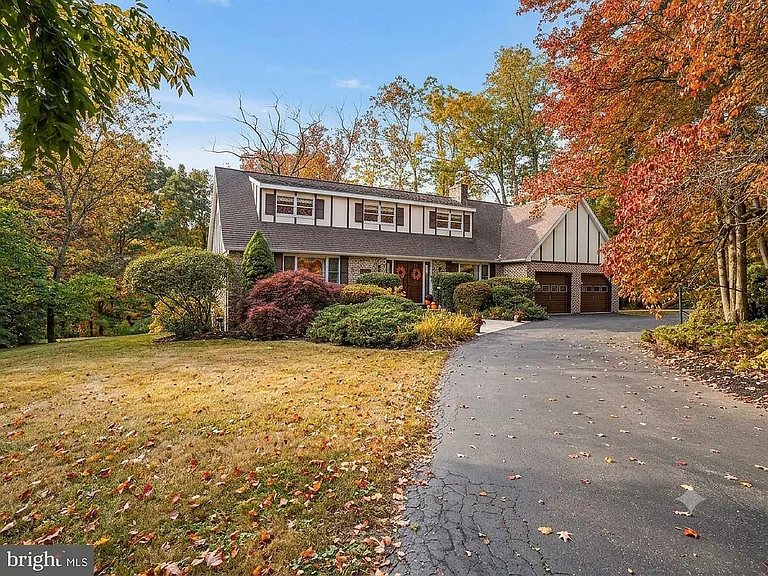 1701 Breezy Acres Rd — Photo 12