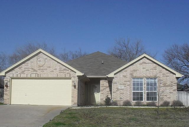 1st image of 1000 Heberle Dr