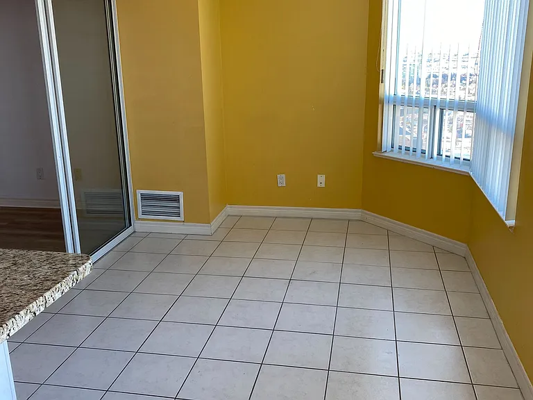 68 Corporate Dr #3233 — Photo 9