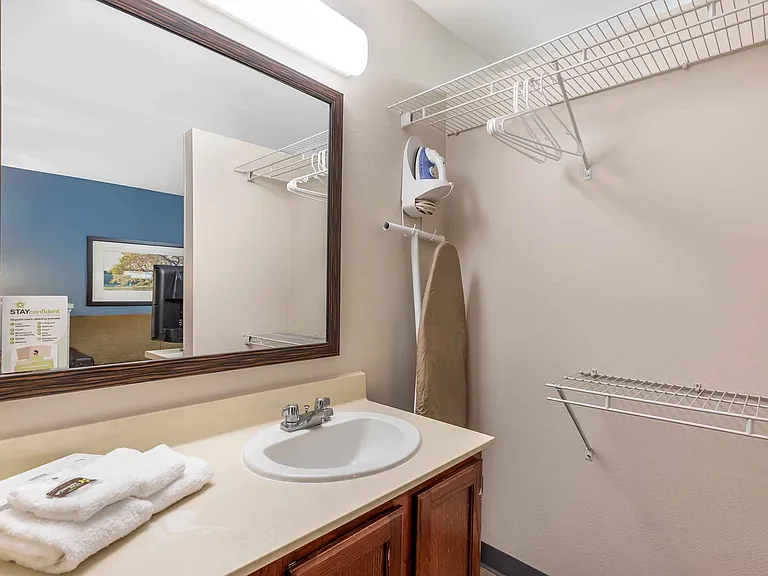 Deluxe Studio - 2 Full Beds