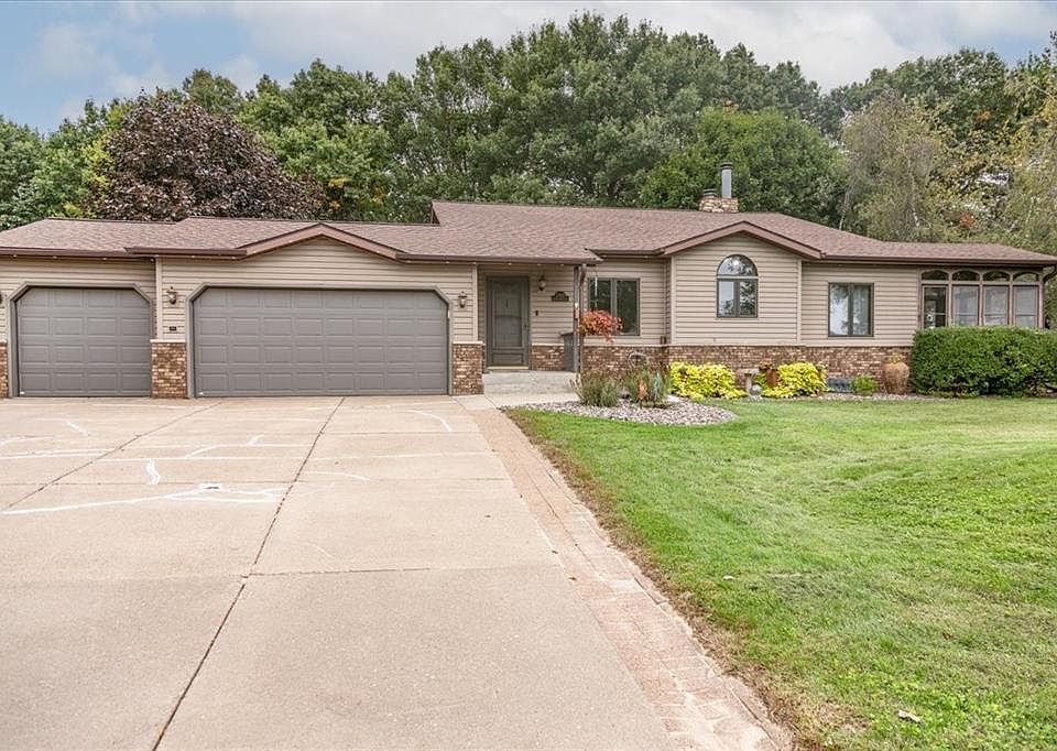 1st image of 2925 Plum Tree Cir S