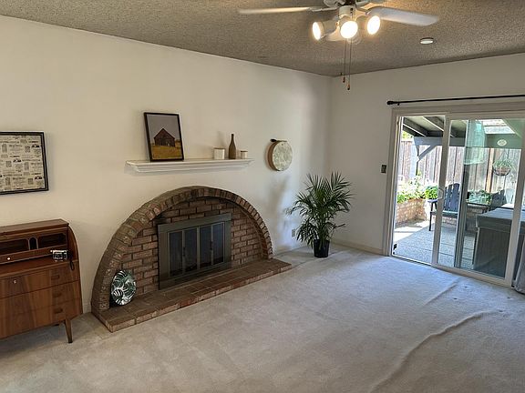 4th image of 2680 Crest Ct