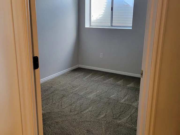 3352 W Springbrook Dr — Photo 11