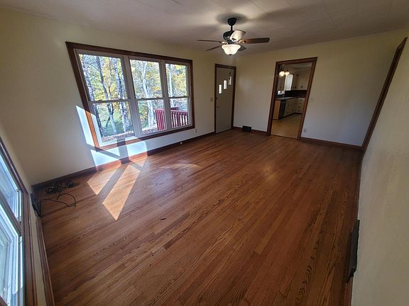 5th image of 102 Witt Dr