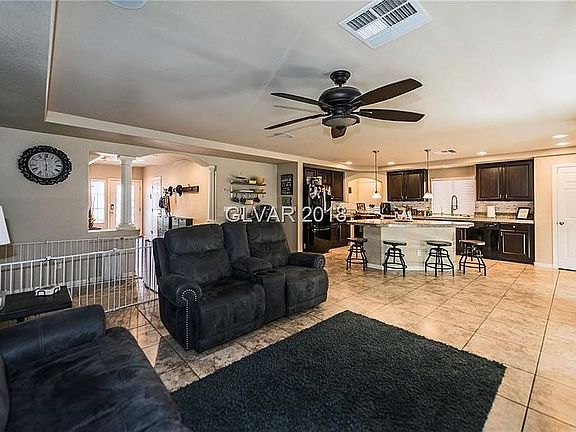 3rd image of 6753 Flamenco Ct