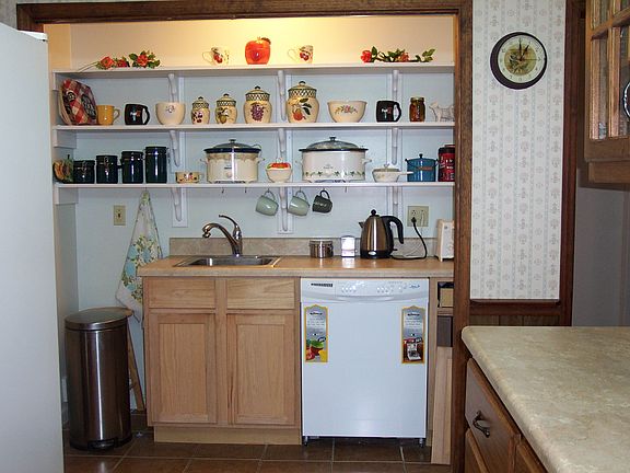 clean-up & coffee nook 2008