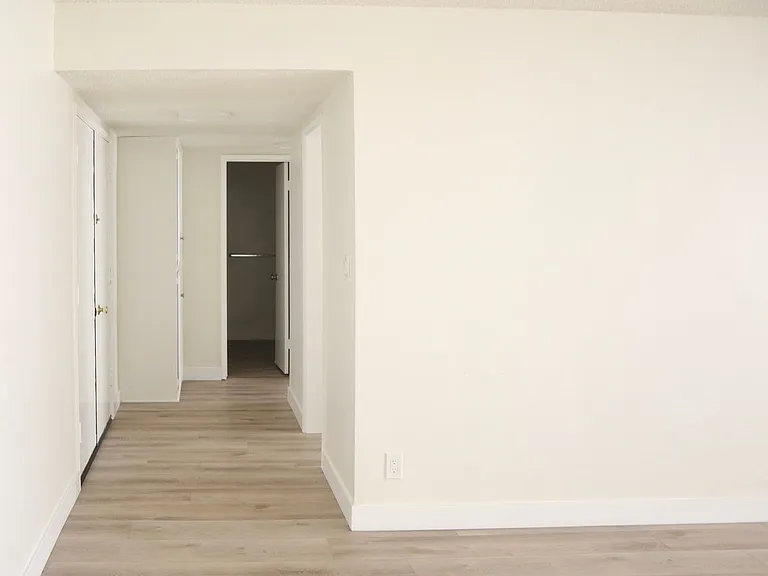 1740 Harvard Towers — Photo 7