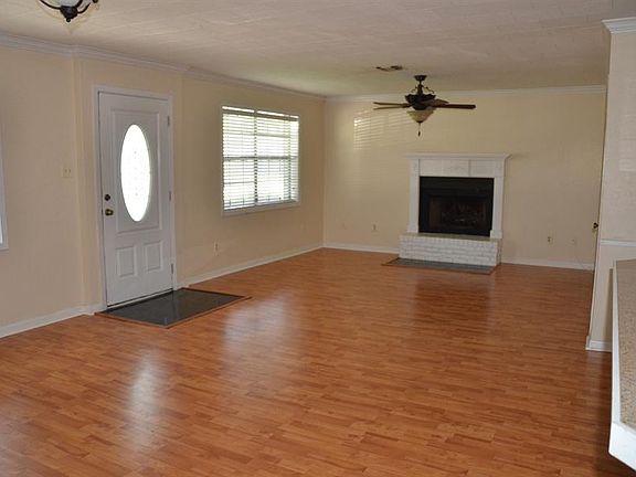 4th image of 206 San Carlos Cir