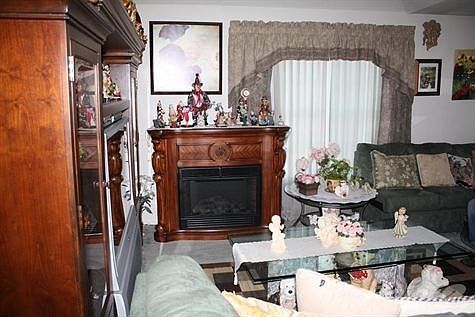 5th image of 614 Belmonte Dr Unit C