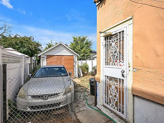 5th image of 144-38 158th St