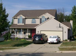 1287 Colony Dr, Saline, MI 48176